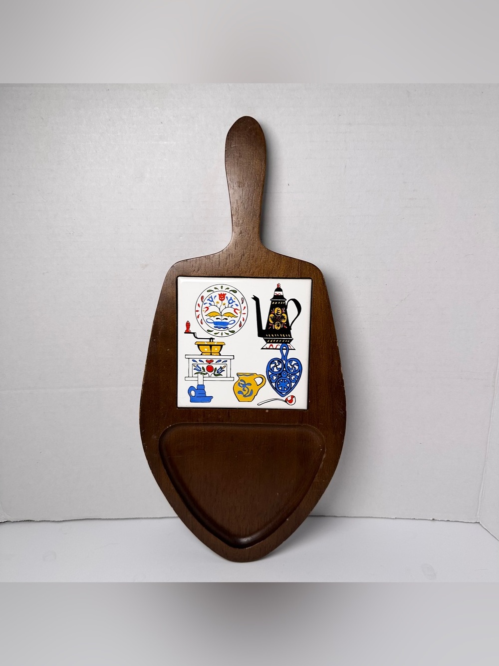 Vintage 60s Spade Shape Wood Cheese Board Tray Dutch Folk Art TrivetTile MCM